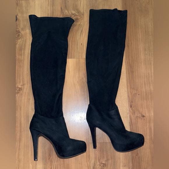 Black Over The Knee-High Women's Boots - Picture 1 of 2